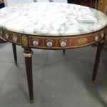 524 6352 COFFEE TABLE